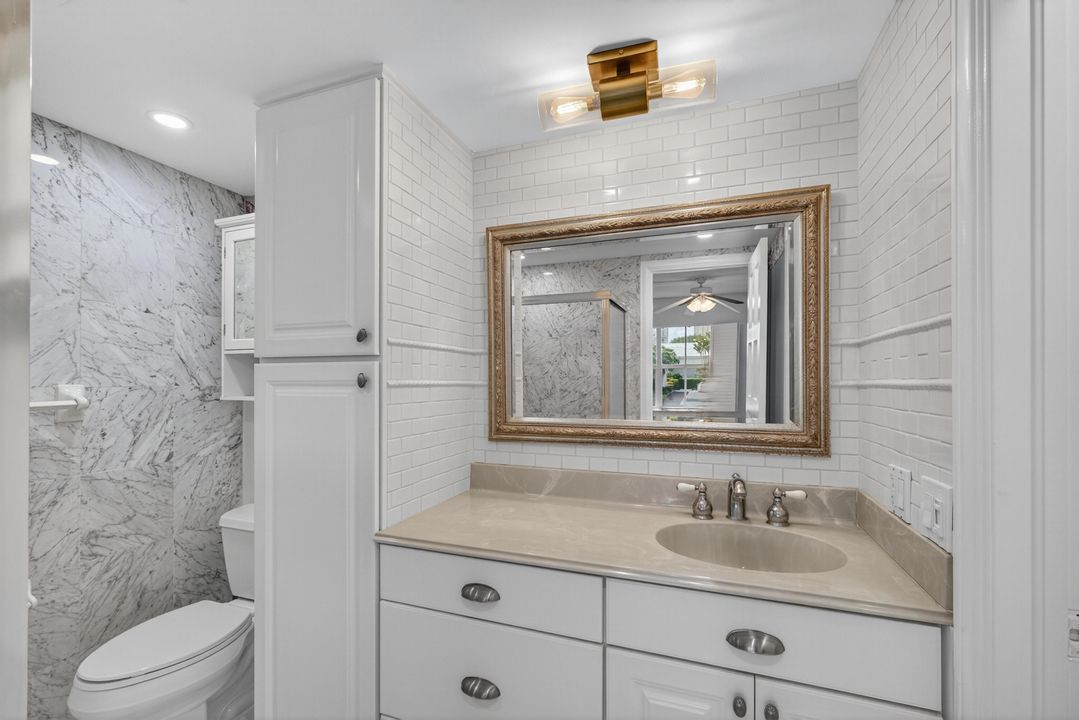 Active With Contract: $2,625 (2 beds, 2 baths, 1065 Square Feet)