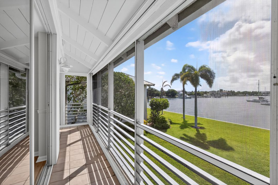 Active With Contract: $2,625 (2 beds, 2 baths, 1065 Square Feet)