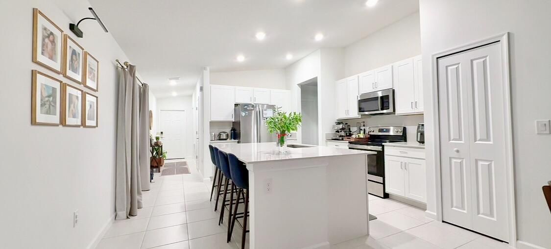 En Venta: $295,000 (3 camas, 2 baños, 1451 Pies cuadrados)