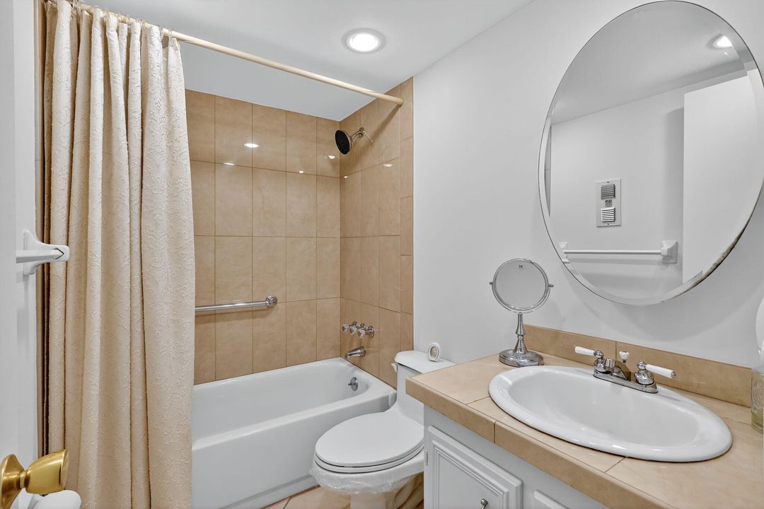 Activo con contrato: $195,000 (2 camas, 2 baños, 866 Pies cuadrados)