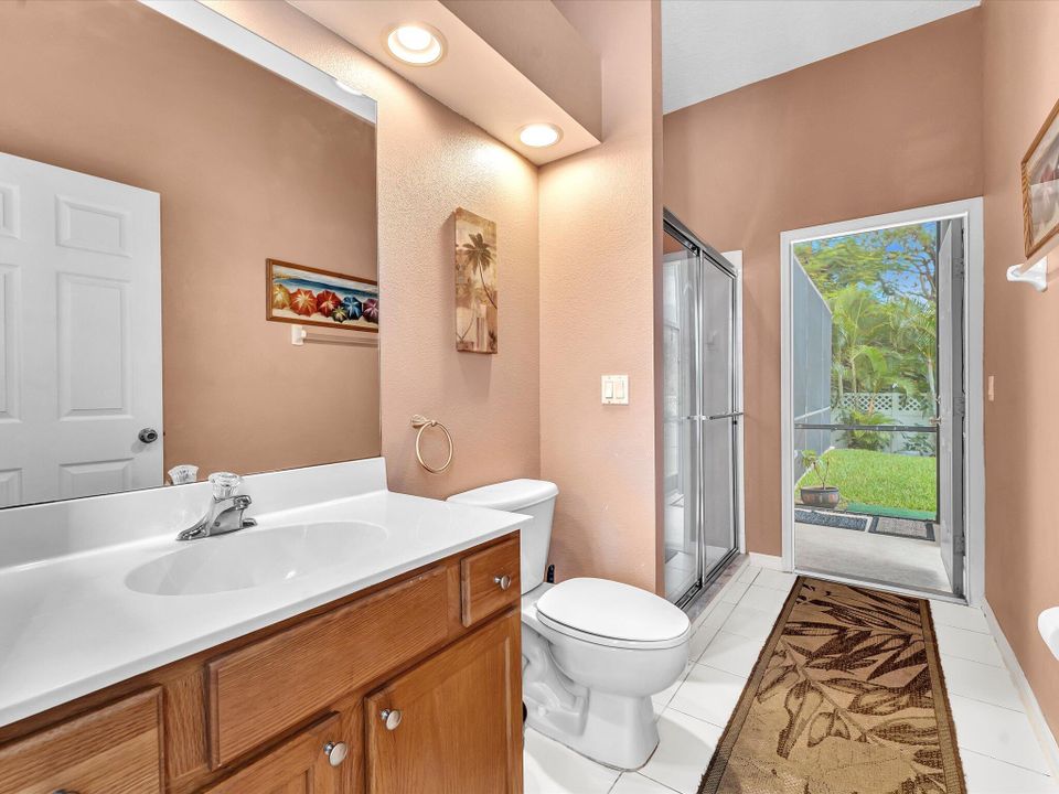 合同活跃: $545,000 (4 贝兹, 3 浴室, 2410 平方英尺)