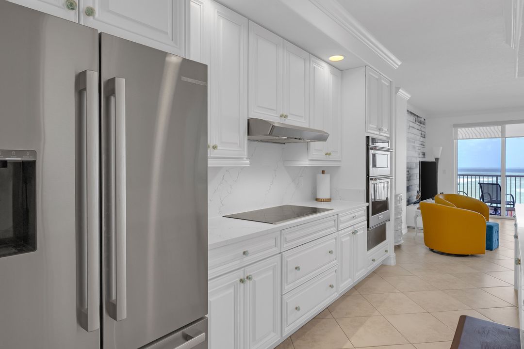 For Sale: $1,100,000 (3 beds, 2 baths, 2541 Square Feet)