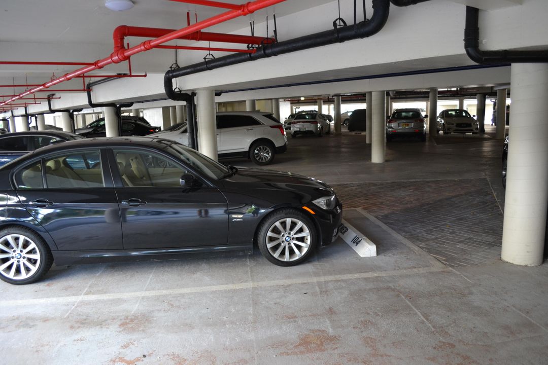 合同活跃: $2,400 (2 贝兹, 2 浴室, 1191 平方英尺)