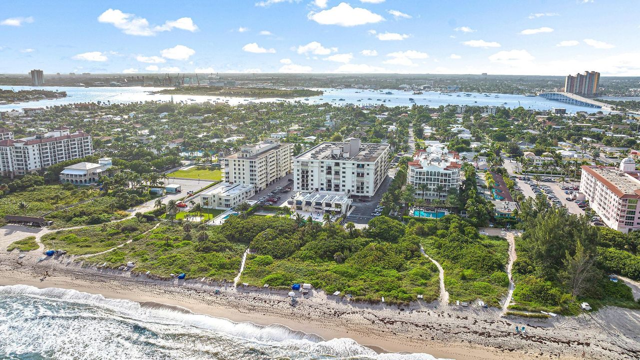 合同活跃: $2,400 (2 贝兹, 2 浴室, 1191 平方英尺)