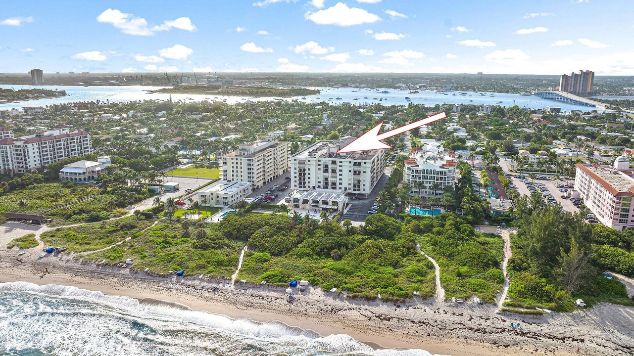 合同活跃: $2,400 (2 贝兹, 2 浴室, 1191 平方英尺)