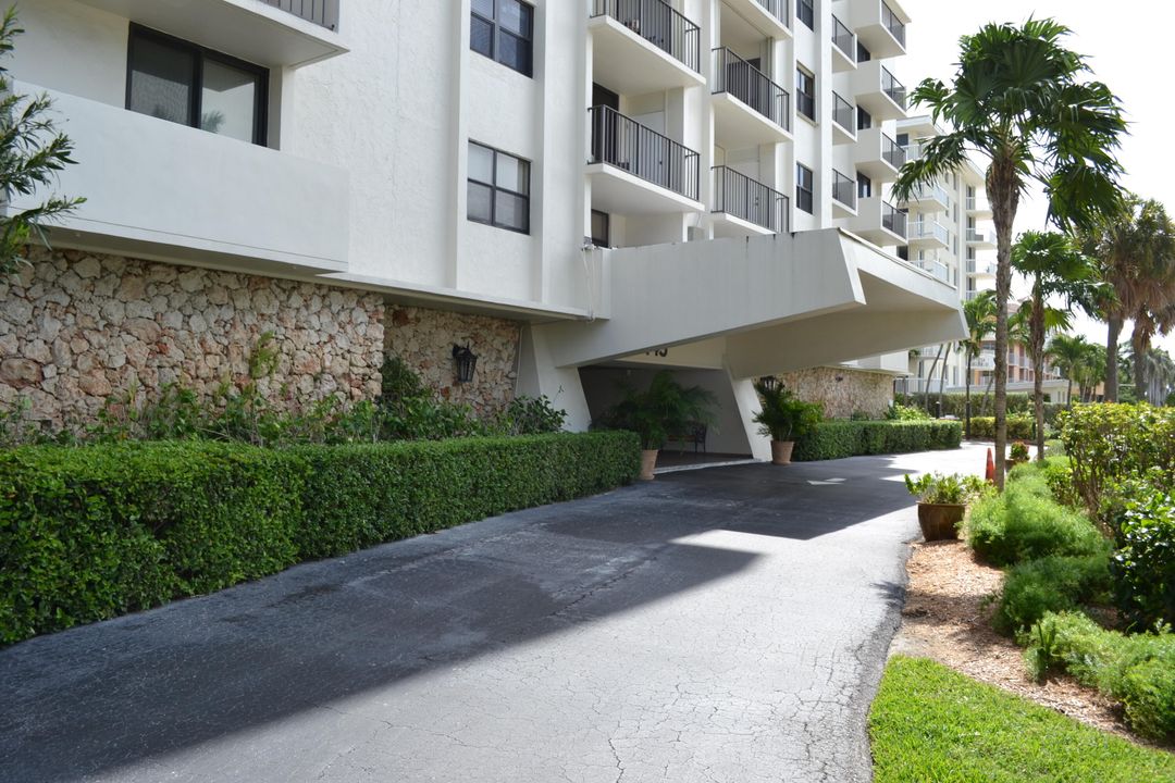 合同活跃: $2,400 (2 贝兹, 2 浴室, 1191 平方英尺)