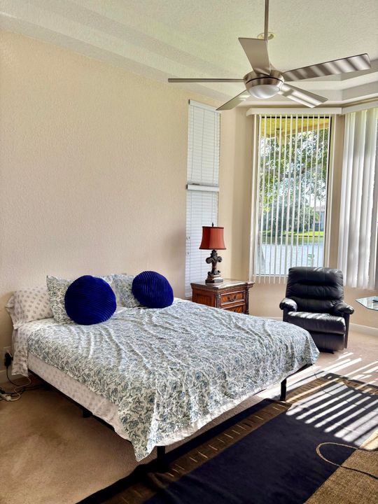 Activo con contrato: $5,200 (5 camas, 3 baños, 4045 Pies cuadrados)