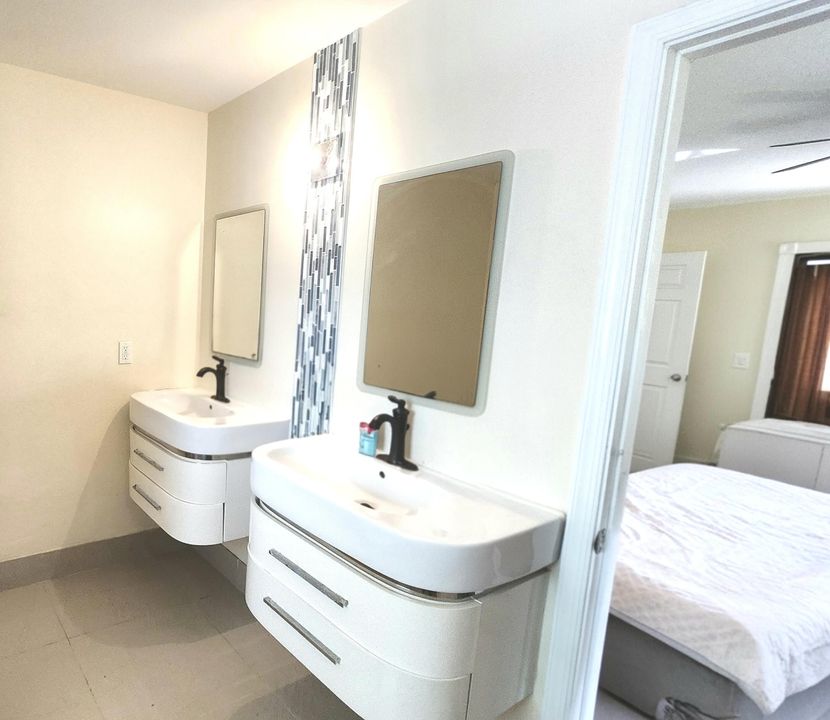 For Sale: $759,000 (3 beds, 2 baths, 1758 Square Feet)