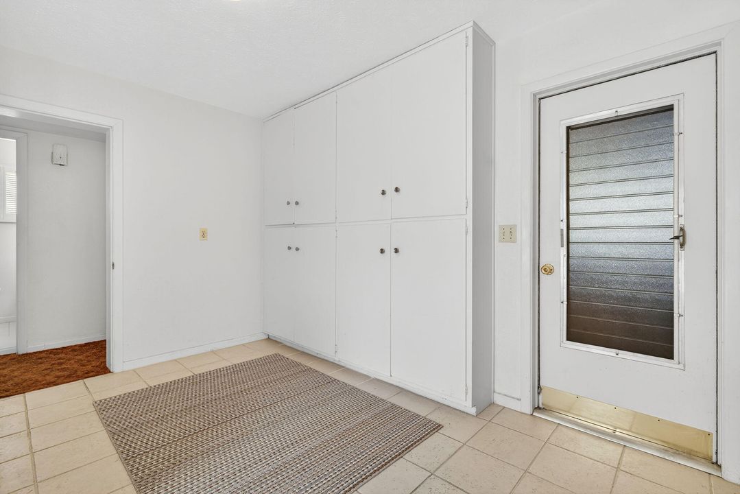 En Venta: $486,000 (4 camas, 3 baños, 2465 Pies cuadrados)