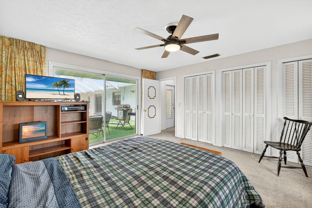 En Venta: $486,000 (4 camas, 3 baños, 2465 Pies cuadrados)