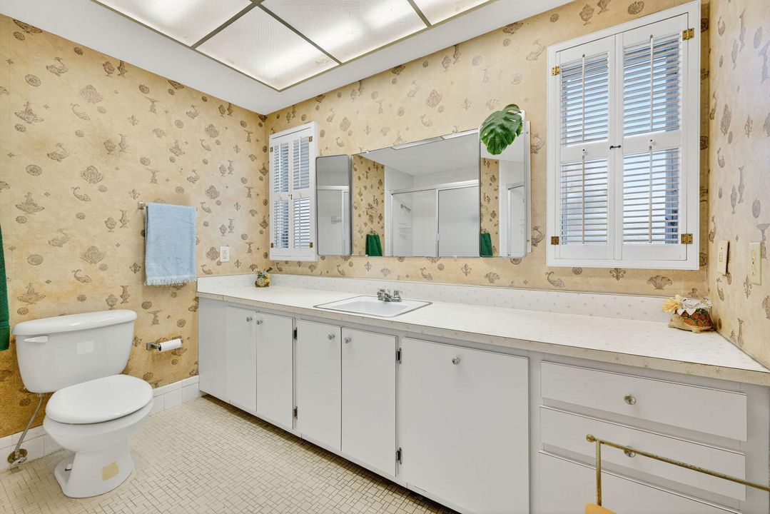 En Venta: $486,000 (4 camas, 3 baños, 2465 Pies cuadrados)