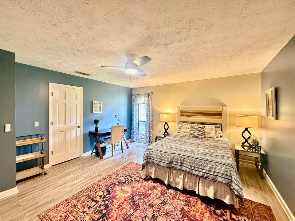 For Rent: $1,150 (1 beds, 1 baths, 500 Square Feet)