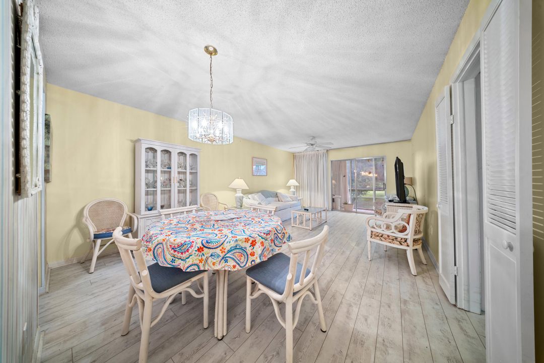 For Sale: $79,650 (1 beds, 1 baths, 699 Square Feet)