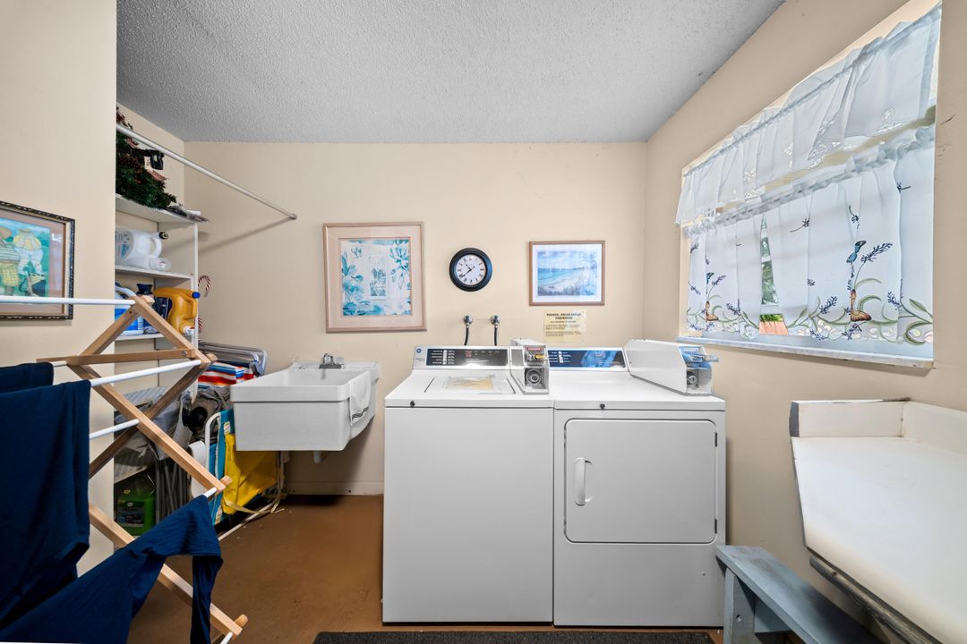 For Sale: $79,650 (1 beds, 1 baths, 699 Square Feet)