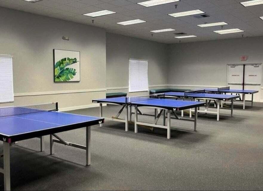 待售: $75,000 (1 贝兹, 1 浴室, 720 平方英尺)