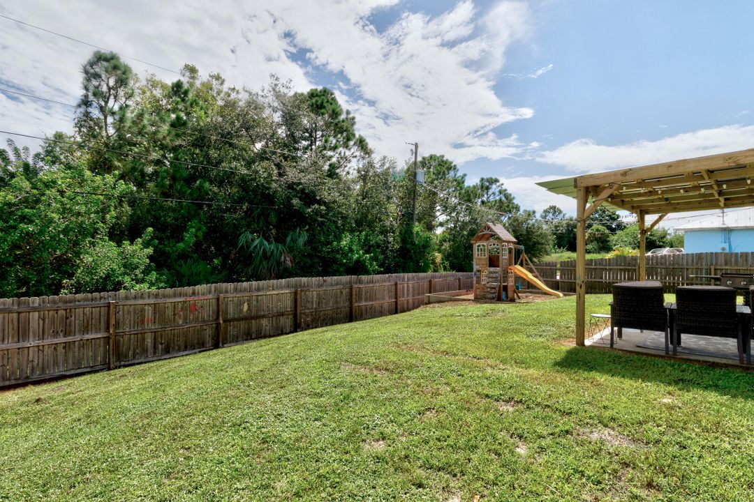 待售: $369,900 (3 贝兹, 2 浴室, 1640 平方英尺)