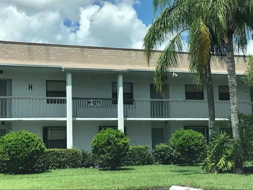 For Sale: $189,000 (2 beds, 2 baths, 1021 Square Feet)