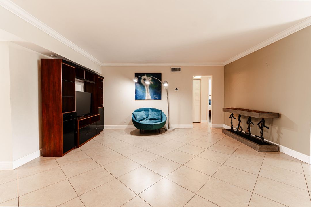 En Venta: $424,999 (2 camas, 2 baños, 1400 Pies cuadrados)