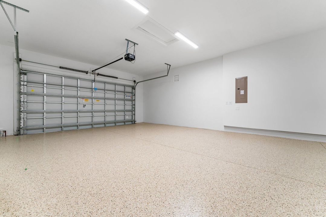 В аренду: $5,400 (3 спален, 2 ванн, 2963 Квадратных фут)