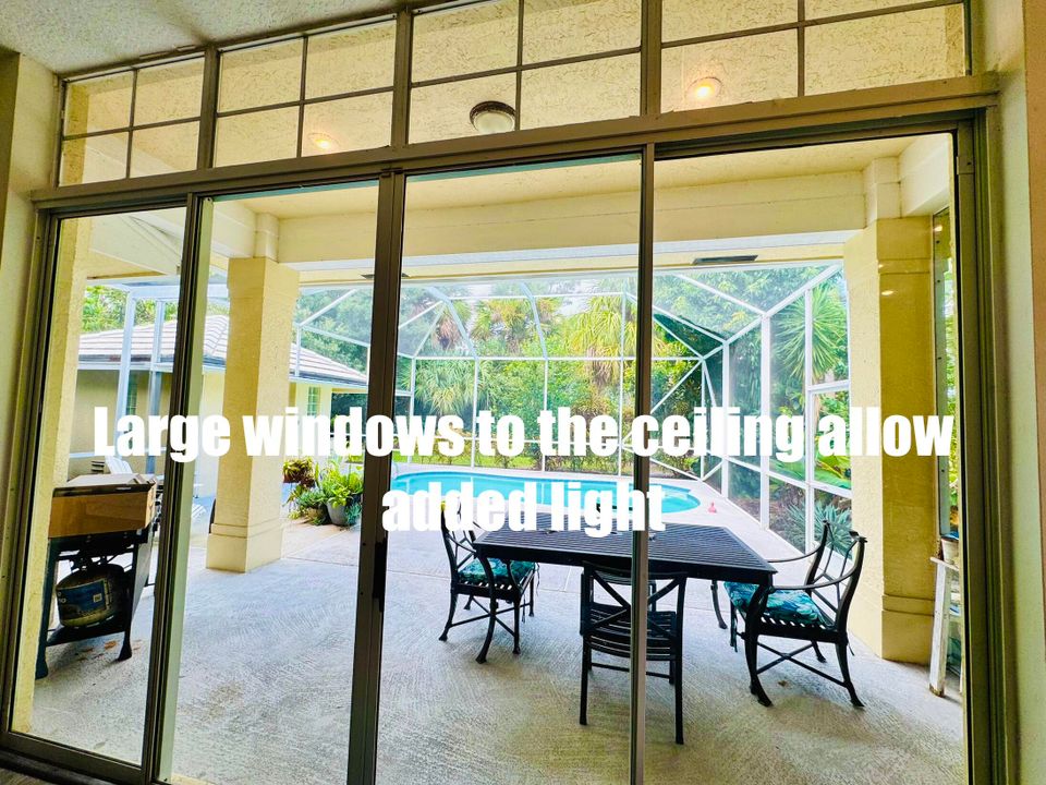 Под контрактом: $294,900 (2 спален, 3 ванн, 1732 Квадратных фут)