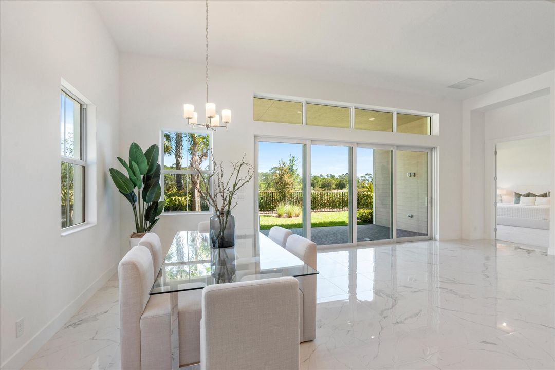 В аренду: $5,400 (3 спален, 2 ванн, 2963 Квадратных фут)