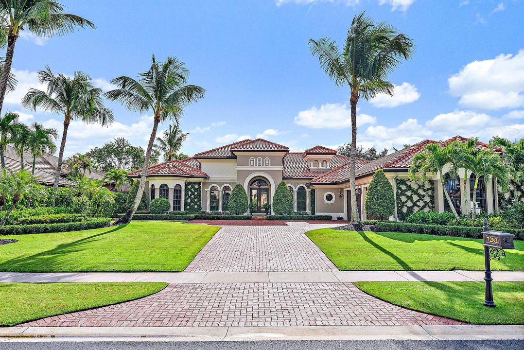 Active With Contract: $2,795,000 (3 beds, 4 baths, 3756 Square Feet)