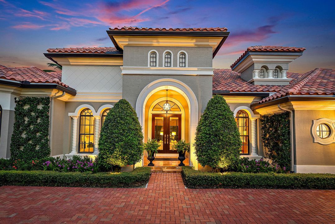 Active With Contract: $2,795,000 (3 beds, 4 baths, 3756 Square Feet)