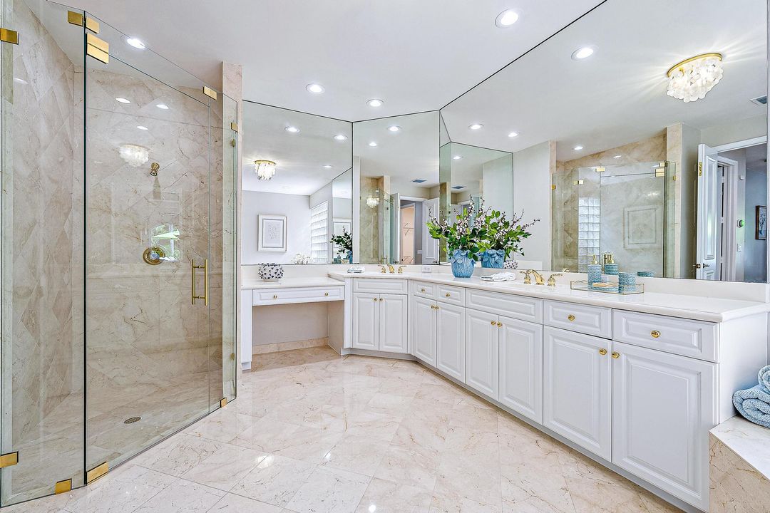 Под контрактом: $1,295,000 (3 спален, 3 ванн, 3072 Квадратных фут)