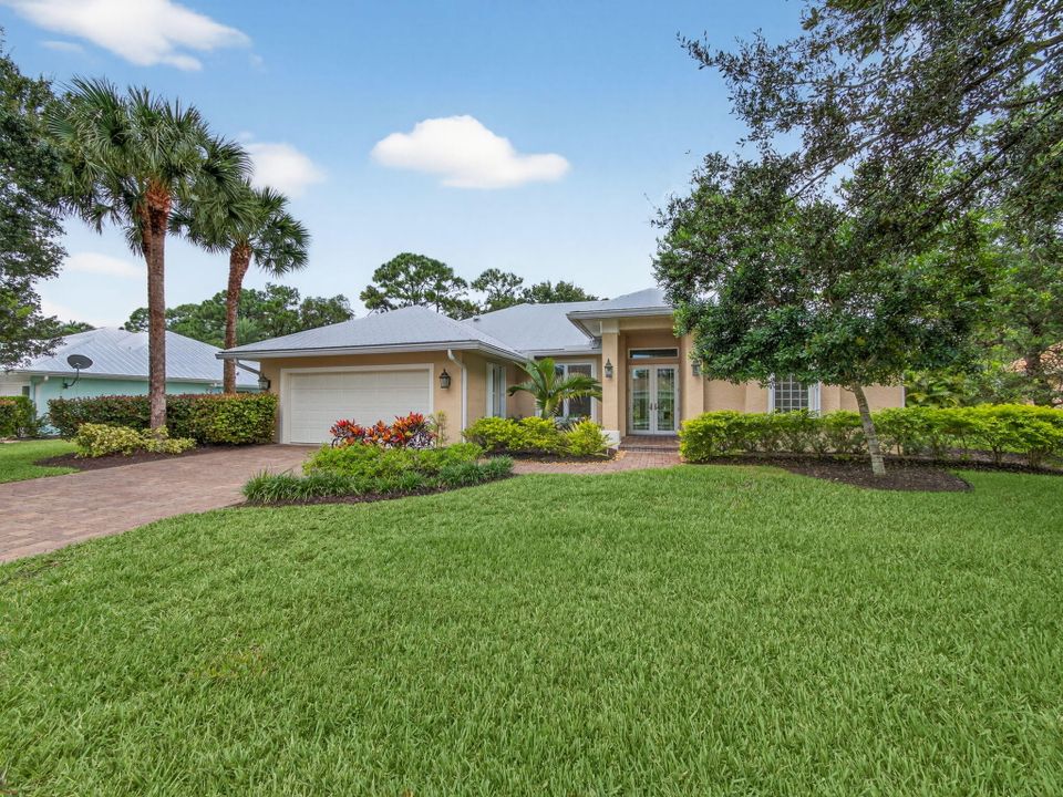 合同活跃: $600,000 (3 贝兹, 2 浴室, 1901 平方英尺)