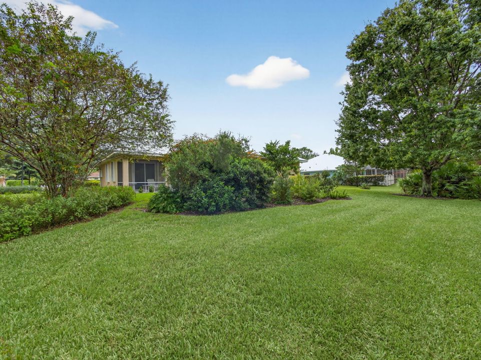 合同活跃: $600,000 (3 贝兹, 2 浴室, 1901 平方英尺)