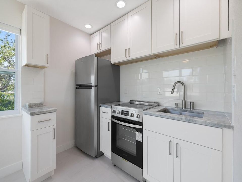 待售: $1,950,000 (0 贝兹, 0 浴室, 3836 平方英尺)