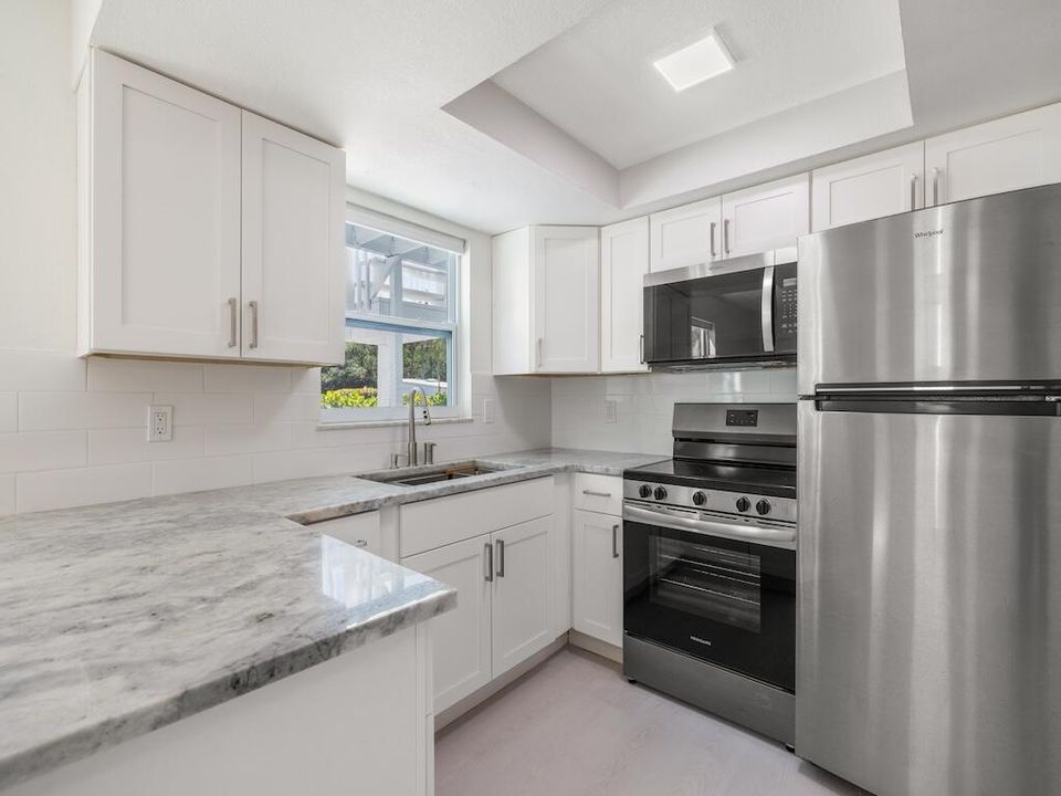 待售: $1,950,000 (0 贝兹, 0 浴室, 3836 平方英尺)