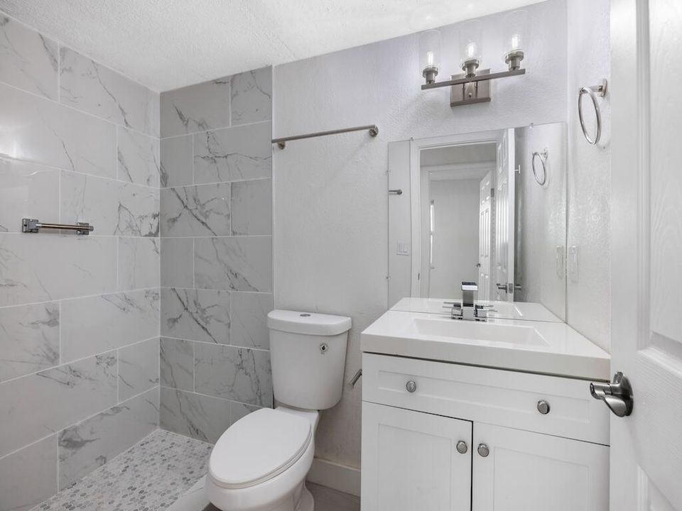 待售: $1,950,000 (0 贝兹, 0 浴室, 3836 平方英尺)