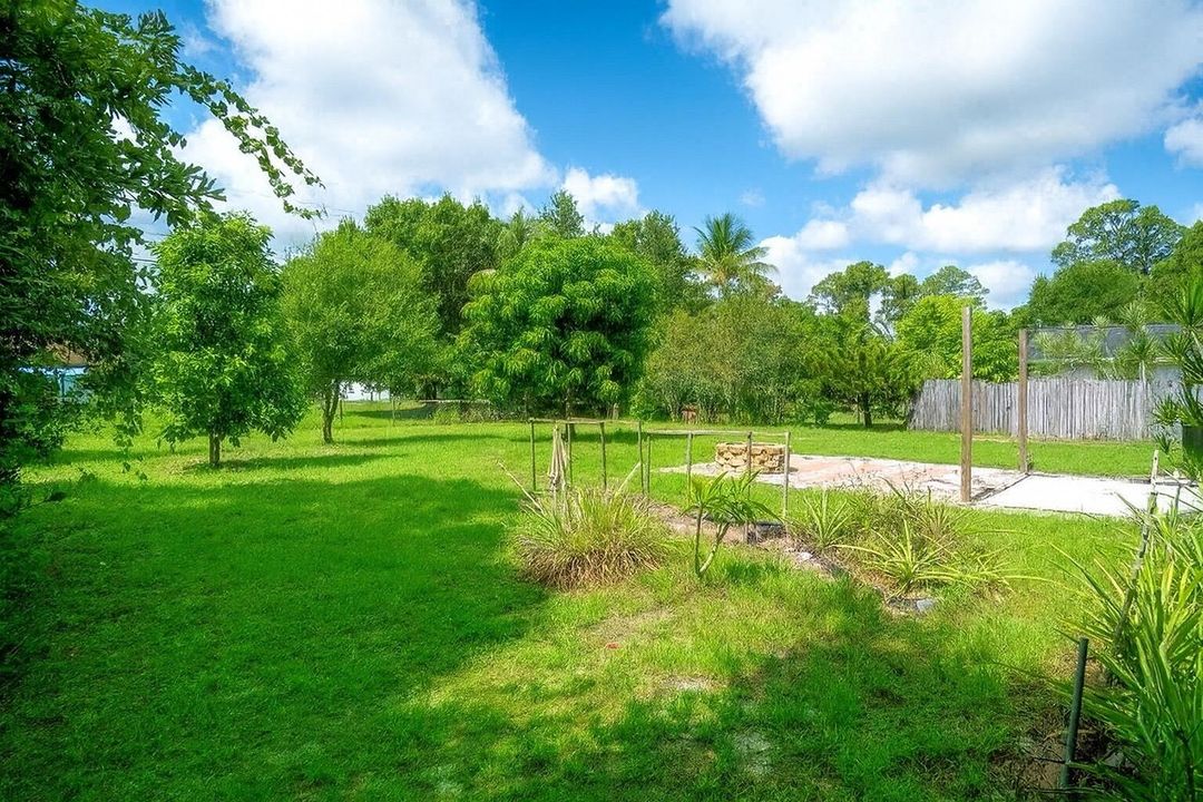 For Rent: $2,050 (2 beds, 2 baths, 1026 Square Feet)