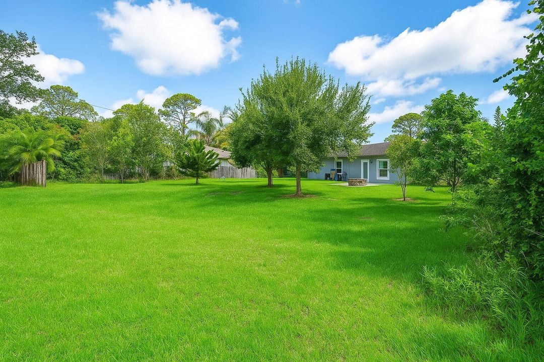 For Rent: $2,050 (2 beds, 2 baths, 1026 Square Feet)