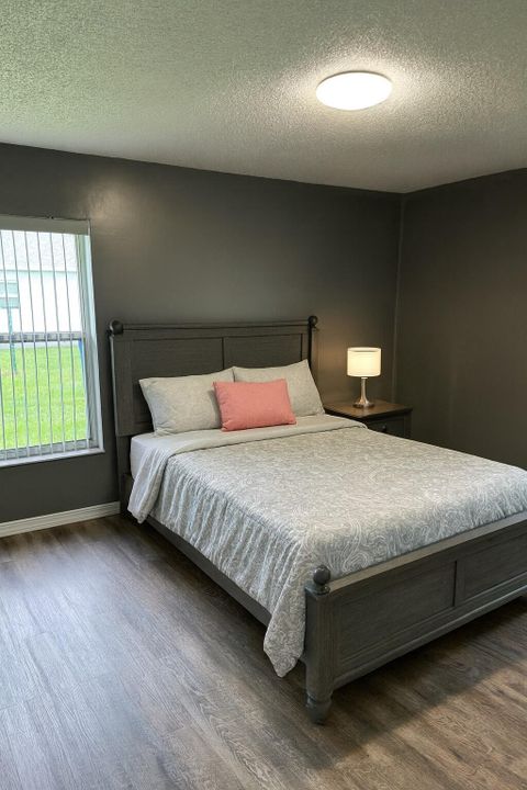 For Rent: $2,050 (2 beds, 2 baths, 1026 Square Feet)