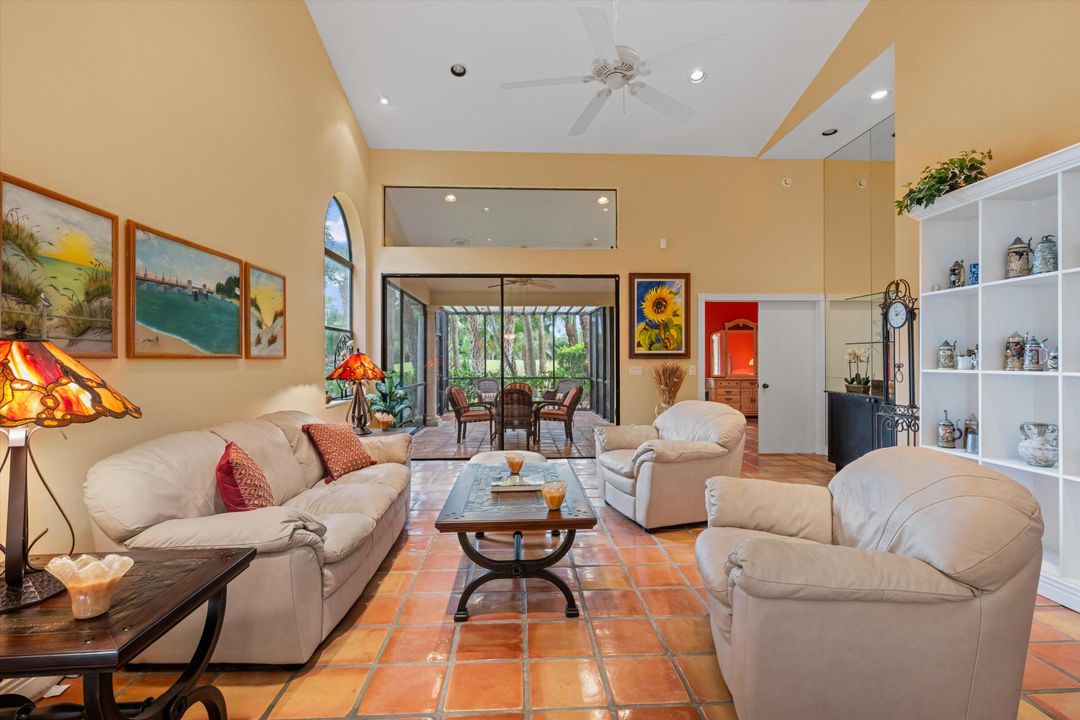 На продажу: $775,000 (3 спален, 2 ванн, 1904 Квадратных фут)