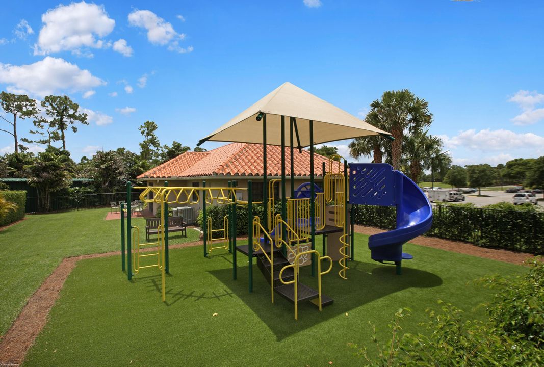 На продажу: $775,000 (3 спален, 2 ванн, 1904 Квадратных фут)