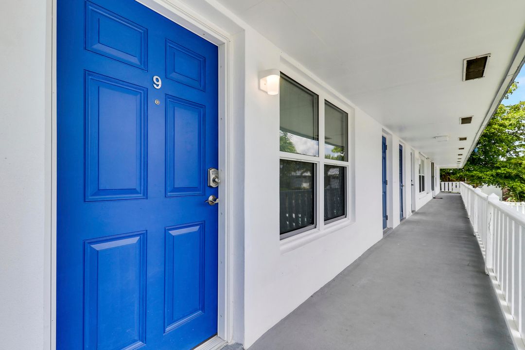 待售: $149,000 (2 贝兹, 1 浴室, 837 平方英尺)