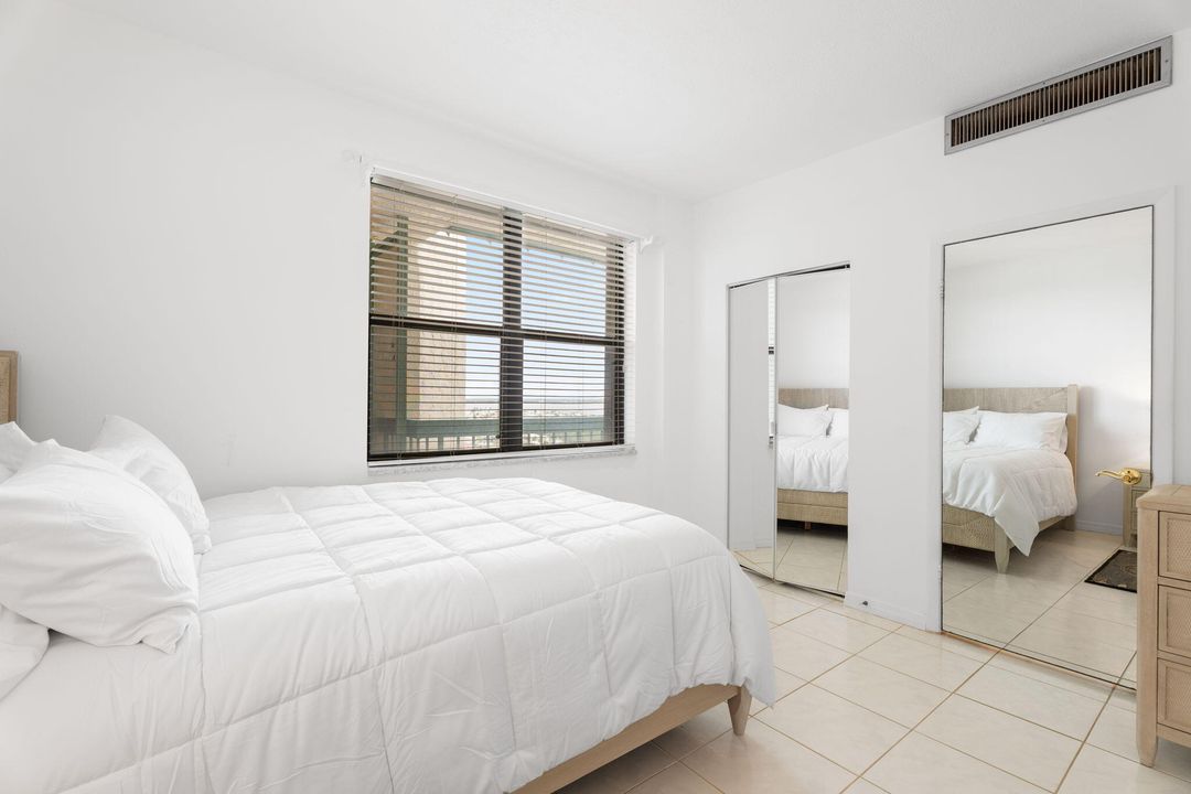 出租: $4,800 (2 贝兹, 2 浴室, 1421 平方英尺)