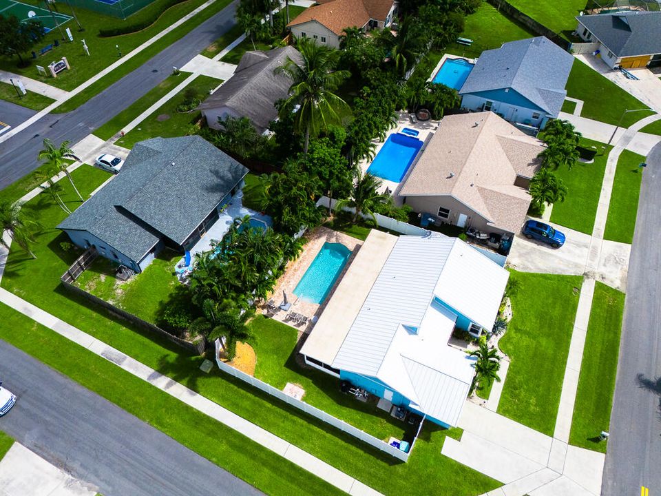 合同活跃: $624,500 (3 贝兹, 2 浴室, 1310 平方英尺)