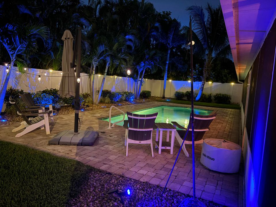 合同活跃: $624,500 (3 贝兹, 2 浴室, 1310 平方英尺)