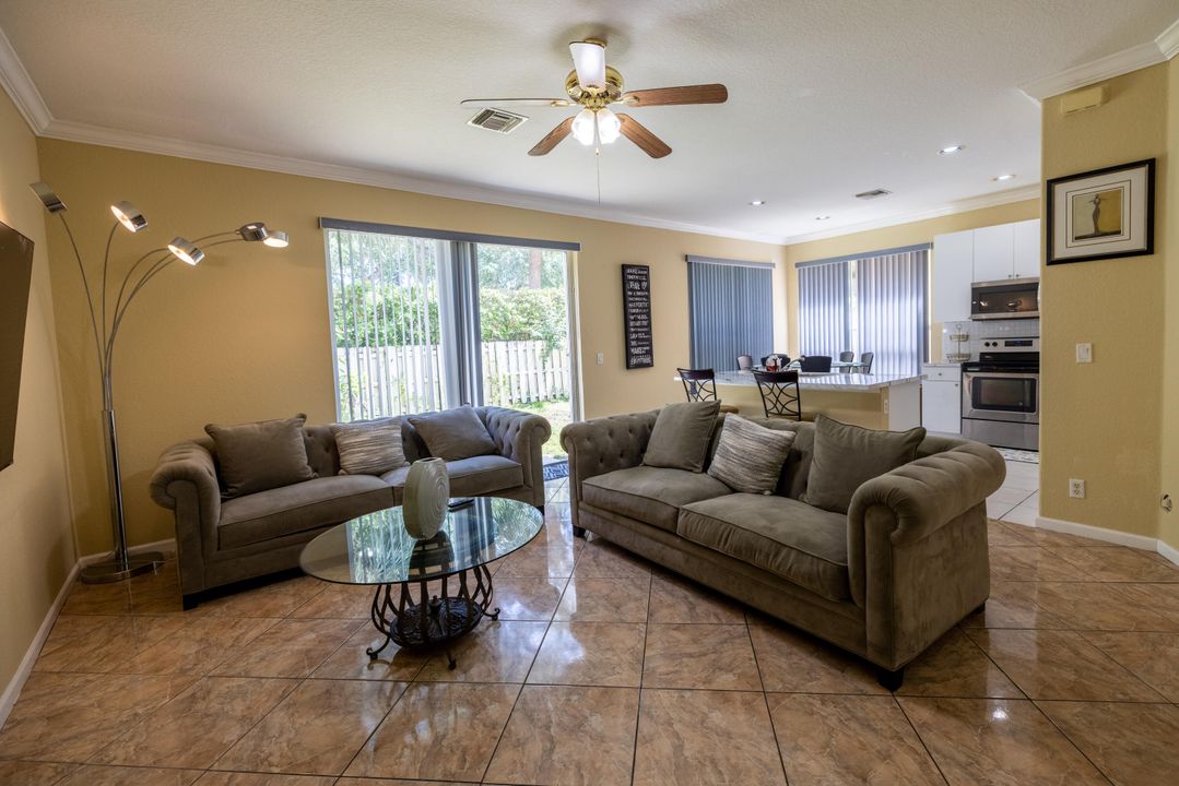 Active With Contract: $3,300 (4 beds, 2 baths, 1979 Square Feet)