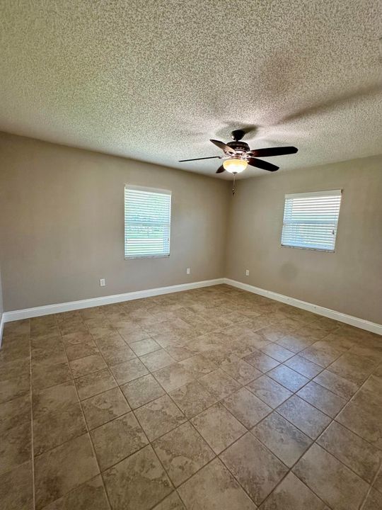 Activo con contrato: $495,000 (3 camas, 2 baños, 1436 Pies cuadrados)