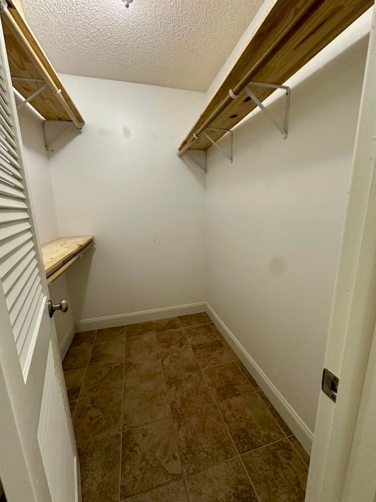 Activo con contrato: $495,000 (3 camas, 2 baños, 1436 Pies cuadrados)