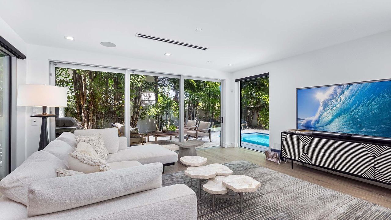 En Venta: $3,995,000 (3 camas, 3 baños, 2926 Pies cuadrados)