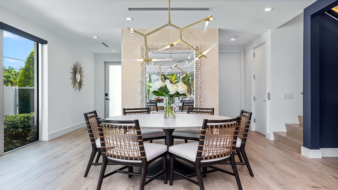 En Venta: $3,995,000 (3 camas, 3 baños, 2926 Pies cuadrados)