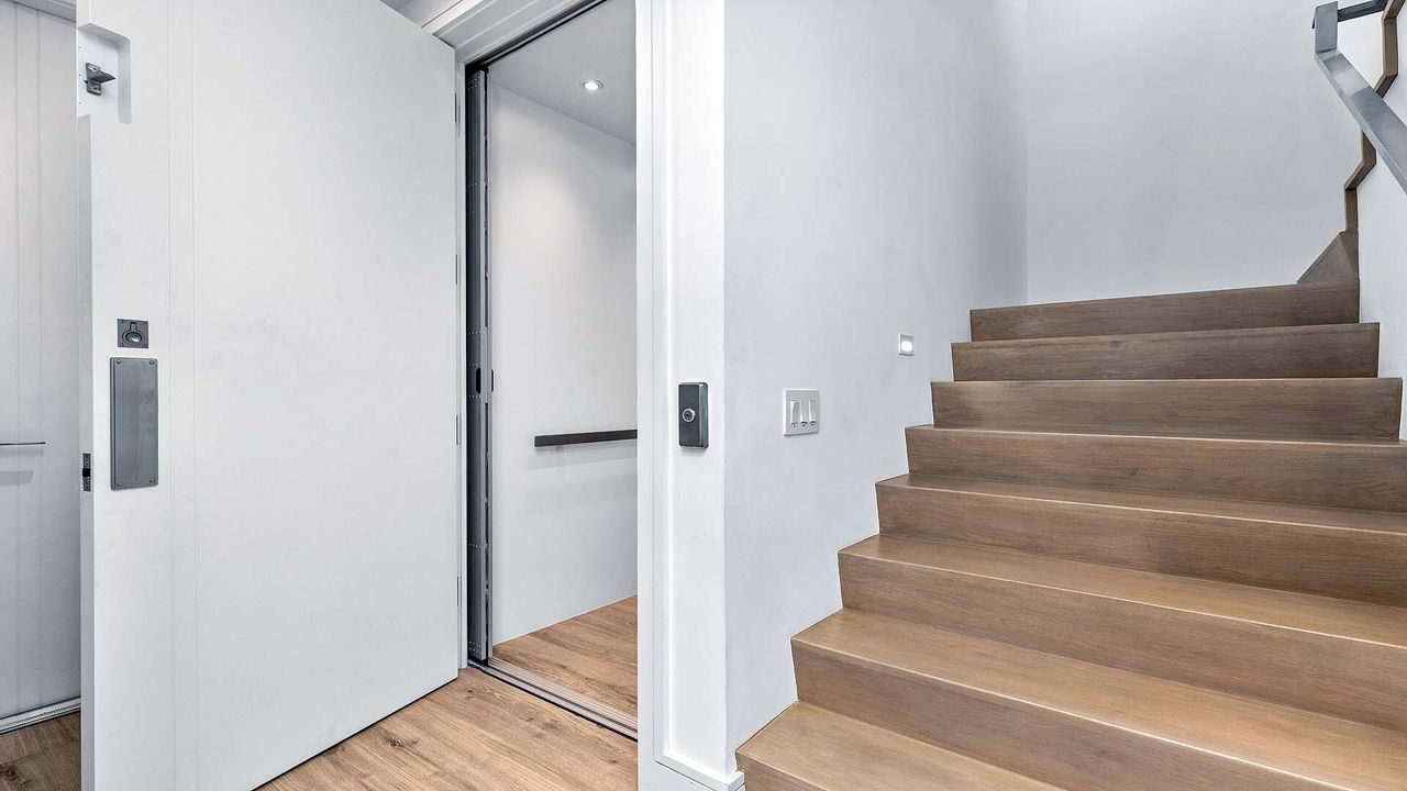 En Venta: $3,995,000 (3 camas, 3 baños, 2926 Pies cuadrados)