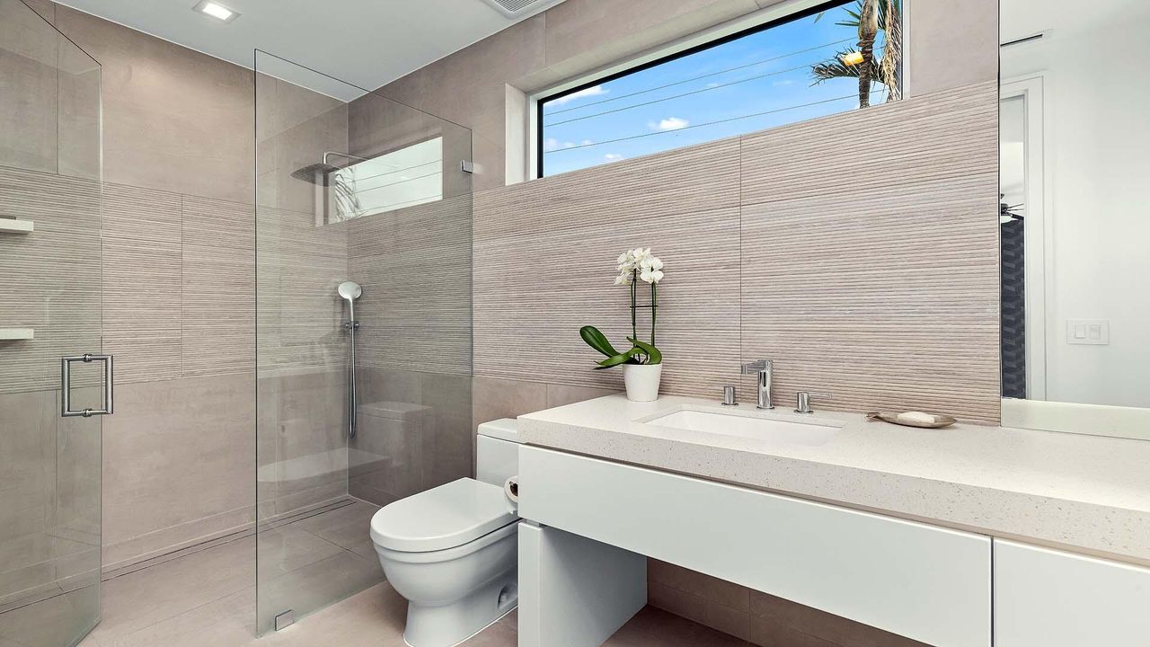 En Venta: $3,995,000 (3 camas, 3 baños, 2926 Pies cuadrados)