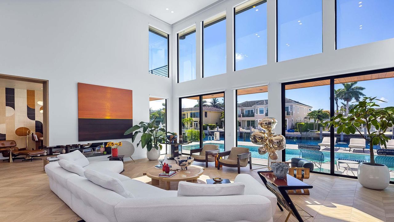 For Sale: $7,995,000 (4 beds, 4 baths, 5074 Square Feet)